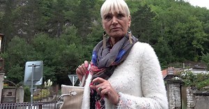 Czech Streets 113: Tour-guide from Karlstejn