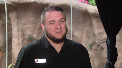 Saint Louis Zoo's Komodo dragon 'Charlie' is getting settled