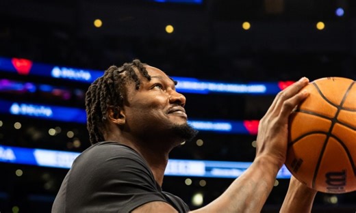 ‘He’s a winner’: In Houston debut, Dorian Finney-Smith makes a clear impact