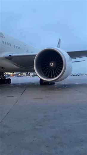 Adiaava on Instagram: "Bade Bade Aeroplane Me Kis Type Ka Engine Hota Hai? | Jet Engine Explained | Adiaava Bade bade passenger aur cargo airplanes me aksar Jet Engines lagte hain, jo hawa ko compress karke high power thrust generate karte hain aur plane ko aasman me udne me madad karte hain. Sabse common engine hota hai Turbofan Engine, jo fuel efficient, kam noise karne wala aur long-distance flights ke liye perfect hai. Purane planes ya fighter jets me Turbojet Engine, chhote planes me Turbop