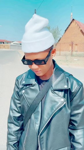 Akakhuzeki by DamuZiqalChefChenko - Trending Song on TikTok