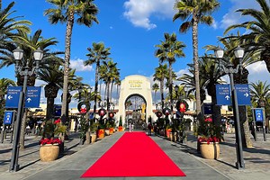 Universal Studios Hollywood Offers Free Tickets to First Responders of the LA Fires