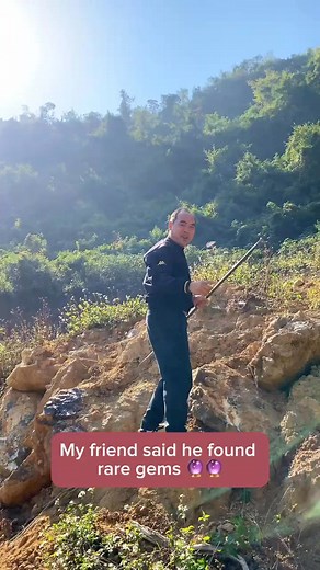 Oh My God Rare Gems Crystals Gemstone Jade Rock #RockHunting #TreasureHunting #GemstoneStories #HiddenTreasures #CrystalsAndGems #MineralExploration #GemstoneJewelry #CrystalCollector #RareFinds #GemstoneAddict #CrystalWorld #JadeCulture #UniqueStones #JadeLovers | Sofia Loren
