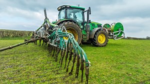 26K views · 424 reactions | Jamison Farms getting slurry spread with the converted nurse tank at the side of field with the 6155R on the doda pump feeding the 12m Agquip working across the ground on the 6155R with the 900s and 600s... #arimagery #farming #agriculture #farmlife Affiliate Link KentFaith Website Discount Code - ARIMAGERY Youtube Link - https://youtu.be/GT71etpqsrc | AR Imagery - Farming & Agricultural Videographer | Facebook