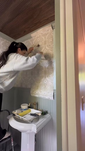 ✨ Black Friday, Save 35% Today ✨ Paste-the-Wall or Peel & Stick! We have both! 😍 Big thanks to @paige.cesare for the amazing installation video! ✨ ! ✔️ Peel & Stick or Paste-the-Wall ✔️ Order CUSTOM COLORS at no extra cost ✔️ Hundreds of 5 star reviews ✔️ Tree planted for each order ✔️ As seen in Apartment Therapy™️ & The New York Times™️ Design: Sandra Colors in the video: Unchanged, Clean, Unchanged | Peel & Paper