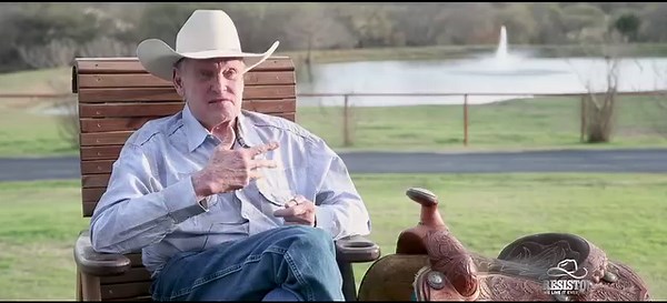 In 1976, Roy Cooper won the Resistol Rookie of the Year Tie-Down Roping title. The “Super Looper” went on to be an 8x World Champion in the Tie-Down Roping. Now, Cooper watches as his legacy lives on through the next generation in his family. #resistol #resistolrookie #rookierewind #resistolrookieoftheyear #bestallaround #weliveiteveryday | Resistol