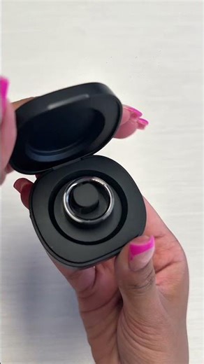 The perfect present to unwrap this Christmas. 🎁 The Ryze element smart ring. ⭕