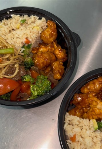 Ven y prueba nuestro delicioso bowl de comida china 🤤 #comidachina #orangechicken #bowl #pitbull