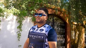 Demmain jeudi La Sortie de la chanson (Wellah Ma Madamti) Version 2 Sur Ma Chaîne youtube https://youtube.com/user/chebmourad1 Pianist zakzok Parole Bilal messregine Percussions Reda rifak Bass hamouda Mixage Mohamed hamrawa Studio genfouda Caméra ghani | Cheb Mourad