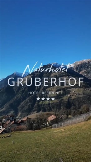 Naturhotel Gruberhof on Instagram: "🇩🇪 Ein besonderer Start ins neue Jahr 🎶✨ Ein herzliches Dankeschön an die Musikkapelle Schenna für die freundlichen Neujahrswünsche und den geschätzten Besuch in unserem Haus. Ihre musikalische Umrahmung und Herzlichkeit haben den Jahresbeginn auf ganz besondere Weise bereichert. @mkschenna Zum Start in das Neue Jahr 2026 möchten wir uns auch bei all unseren lieben Gästen, Freunden und Wegbegleitern herzlich bedanken – für Ihr Vertrauen, Ihre Treue und die 