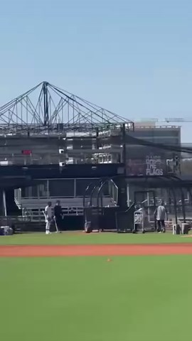 67K views · 2.6K reactions | Anthony Volpe and Cody Bellinger take batting pratice as Yankees spring training starts ⚾️ | New York Post Sports | Facebook
