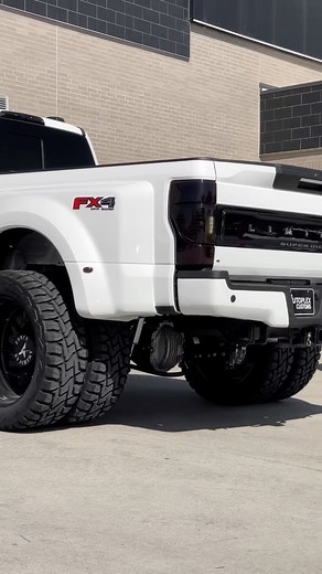 Autoplex Customs on Instagram: "2022 FORD F450 LIMITED (1,085 MILES) — 4.5” Carli Pintop / King Shocks 24” American Forces “Derange” 37x13.50R24LT Toyo OC R/T Tires Painted Accents and Smoked Lights ———————————————————— #Ford #F450 #Limited #Diesel #Dually #AmericanForce #CarliSuspension #Toyos #4x4 #AutoplexCustoms #LewisvilleAutoplex"