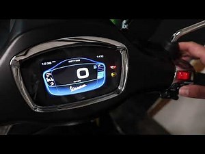 Navigating the settings menu on a Vespa Primavera Sport or Sprint Sport