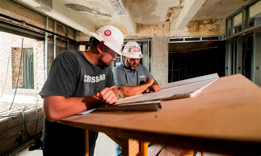 Gorillas work to restore Pittsburg landmark