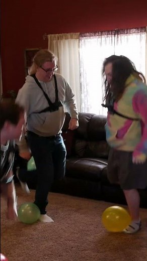 Balloon Stomp Battle! Who Will Survive?