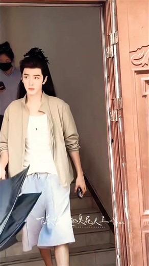25/7/2026 Chen Zheyuan Stairs Walk In Costume Hair & CasualFit🖤 #StaircaseWalk#CdramaSet#ShortsViral