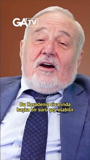 How does İlber Ortaylı feel about tea? 🫖