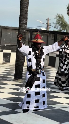 Vidéos de freemind_visuals (@freemind_visuals) avec son original - freemind_visuals