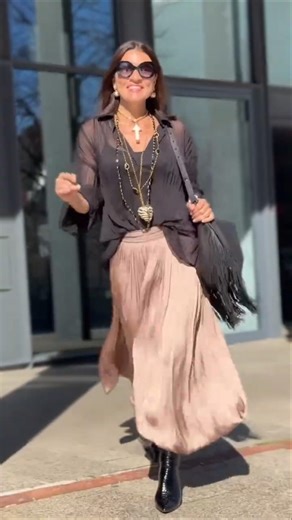 7 estilos muy distintos unidos por un detalle: Superposición de collares #fashiontrends #ootd