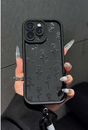 The Unique Beauty of Black Roses in Aesthetic Art