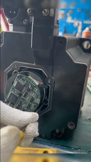 Replace Okuma servo motor encoder #Okuma #cnc #repair #motor #encoder #contorl #industry