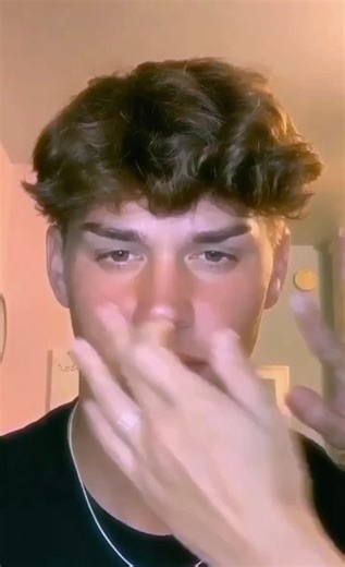 Sibling Makeup Moments with Noah Beck