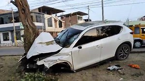 169K views · 1.2K reactions |  #Ica chofer de camioneta en presunto estado de ebriedad impacta contra mototaxi , accidente se registro ingreso a la Huega. Camino a Huacachina dejando como saldo dos personas gravemente heridos. | ICA REC-Noticias | Facebook