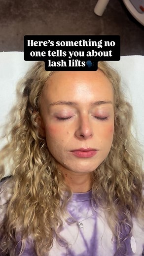 👀✨ PSA: Your lashes need a break too! Most people don’t know that lash lifts work just like a perm and overdoing them can actually make your lashes weaker. 💡 Pro tip: wait 6-8 weeks between lifts to keep them healthy, lifted, and gorgeous. 💕 ✨ Lash Lift Aftercare Tips: ✔️ Wait 24-48 hrs before getting them wet (this locks in the curl!) ✔️ Avoid mascara for the first day ✔️ Skip oil-based products, they break down the lift faster ✔️ Brush them daily to keep them fluffy separated ✔️ Space out l