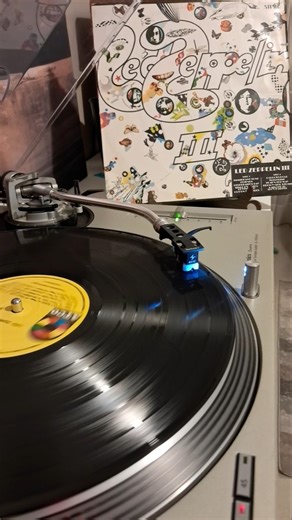 Led Zeppelin III #vinyl #rock #music #70s #collection #lp #lps #cds #cd #shorts #reels #60s #80s