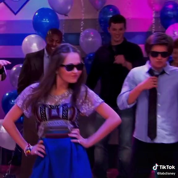 Exploring the Golden Coast with Lab Rats and Disney XD Characters