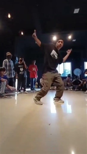 dance battle video 2021