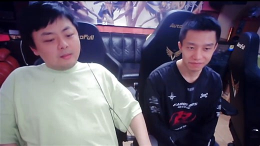 厂长做客德云色，一起解说督战TES对战T1：西卡下最后的通碟，毕竟再不来就要被绝交了~#英雄联盟S14 #TES #T1