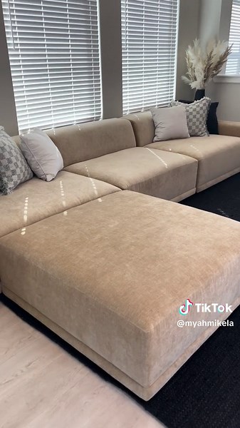 Myah Taylor (@myahmikela) - CB2 Faible Wheat Performance Sectional Review