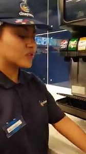 1M views · 6K reactions | EN CINEPLANET CIUDADANA SE QUEJA QUE LE DAN AGUA COMBINADA CON GASEOSA ESTO OCURRIO EN CINEPLANET DE HUANCAYO [El uso de las imágenes es libre si se consigna el crédito: facebook /click O click.com.pe CLICK. es una agencia de fotografía y comunicación integral] fuente: Pedro Pablo Gonzalz Venegas #click #CINEPLANET | Click | Facebook