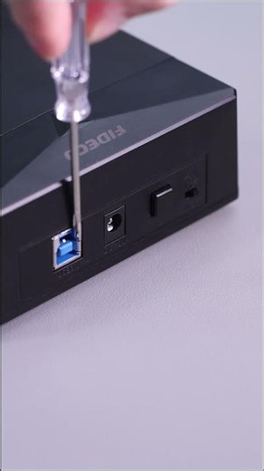 Mechanical hard drive enclosure! Easily turn your idle hard drives into mobile warehouses