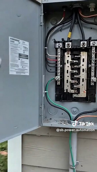 ¿Dónde conectar la tierra de un subpanel: ¿panel principal o varilla independiente?