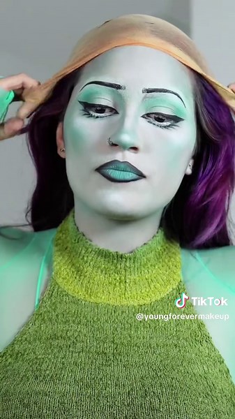 31 Days of Halloween Transformations: Day 3 — Scarah Scream