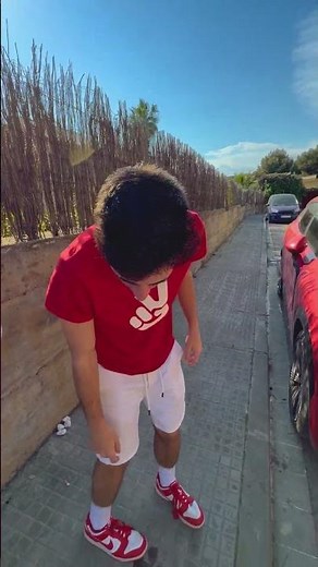 There is blood outside the Máximo 😰