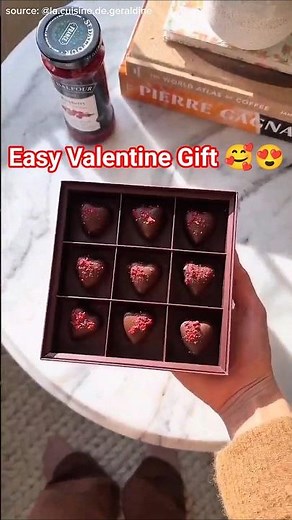 Homemade Raspberry Chocolate Hearts – Perfect Valentine Gift #shorts #chocolate #love #valentine