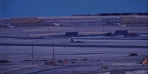 B-1 bomber crashes while landing at Ellsworth Air Force Base