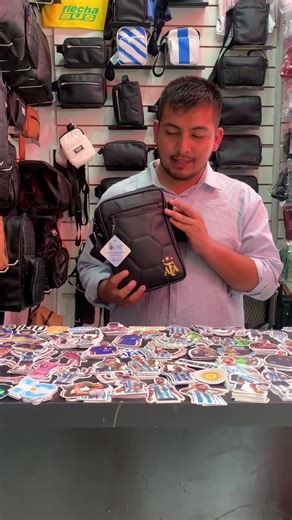 11-3823-9999 para compras y envíos 🚨📍 Cuenca 330 - Flores 👉🏼 Canjes o publicidad a: aronalderetes@outlook.com 💻📱 Community Manager @braioparodi ....#indumentaria #medias #bolsos #mochilas #flores #mediasantideslizantes | aaronnalderetes