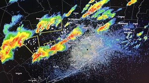 1.4K views · 33 reactions | Radar update - 7:20pm. Multiple severe thunderstorm warnings in place for mainly large hail and threat of damaging winds. Report all severe weather and flooding to local law enforcement. Going to be a long night. Hunker down. Don’t travel! | TX Weather Recon | Facebook