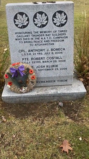 Next week, we take time to reflect and honour those who made the ultimate sacrifice. Did you know that Thunder Bay has memorials and monuments across the city dedicated to our fallen soldiers? From the new banners along Memorial Avenue to the “Wings” at the Thunder Bay International Airport and the 52nd Battalion monument at Current River Park, there are many places to pause and remember. You can discover even more memorials through the Driftscape Tour App. Download the app today and take a mome