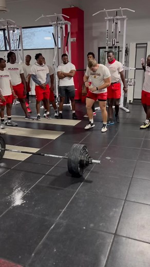 Understanding Smelling Salts for Heavy Lifts