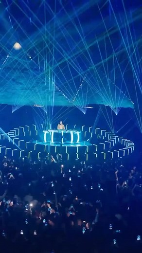 Groove Cinema on Instagram: "Adagio for Strings at the Pyramids. Some tracks never lose their power. Does this still give you chills? #trancemusic #electronicmusic #clubculture #djhistory #raveculture"