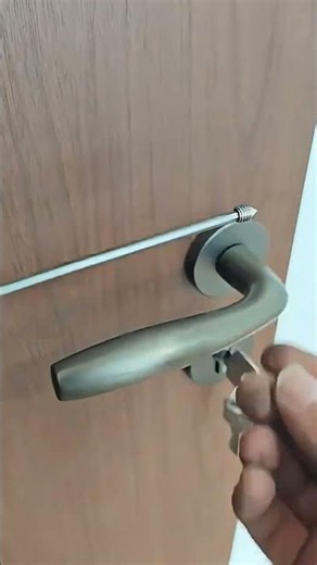 Who uses it knows! H3 model for door handle installation