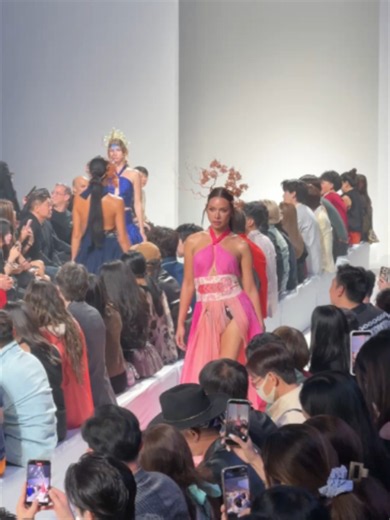 Siam Paragon Bangkok International Fashion Week 2026 | ISSUE x THANN Runway Look