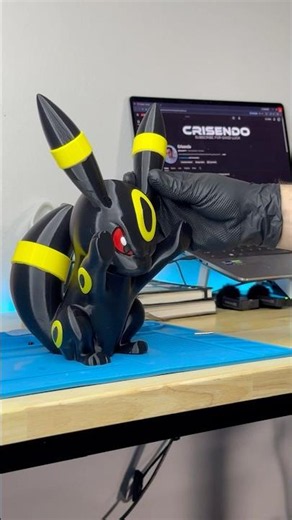 3D Printed Pokémon Umbreon Display 👍