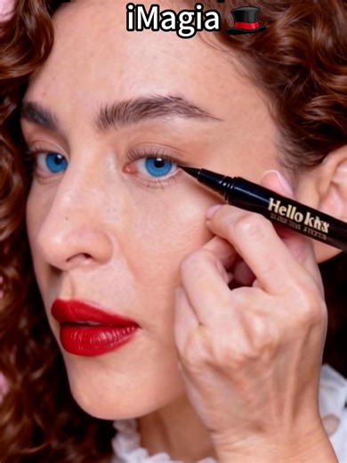 My secret weapon😍😍 the 'Hello Kiss' eyeliner, handles everything from eyeliner to lower lash line to the under-eye area.#waterproofeyeliner #eyelinertutorial #HELLOKISS #makeuptutorial #longlasting #eyeliner #makeup #beauty
