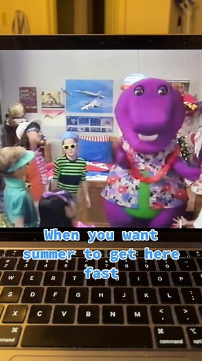 #barney #barneythedinosaur #barneyandthebackyardgang #waitingforsanta #summer #winter #summerclothes #winterclothes #summercantcomefastenough #wrongseason #notyet #cantwait #magictrick #thebarneyshake
